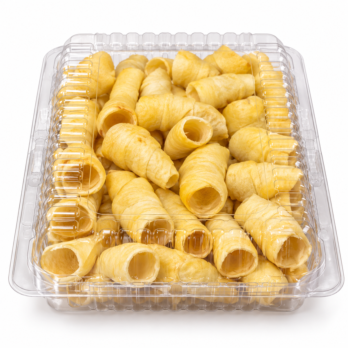 Cachitos de Cóctel de Hojarasca Oberena – Bandeja sobre fondo blanco