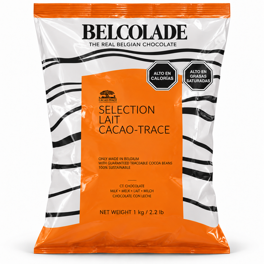 Chocolate de Leche Belcolade Lait Cacao-Trace 1 kg sobre fondo blanco