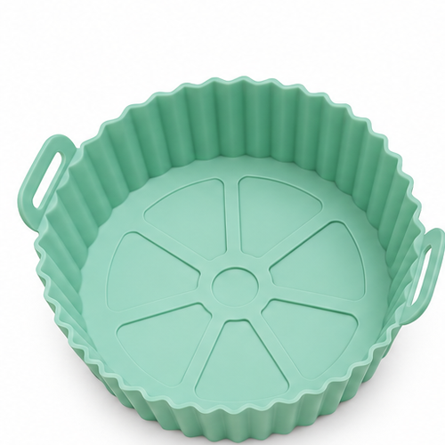 Bandeja de Silicona Verde Yiding para Freidora de Aire 16 cm sobre fondo blanco